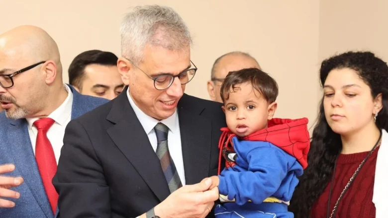 Bakan Memişoğlu, Mısır'da Filistinli hastaları ziyaret etti!