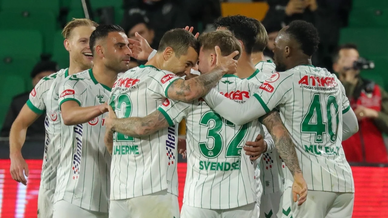 Beşiktaş evinde Konyaspor’u ağırlıyor