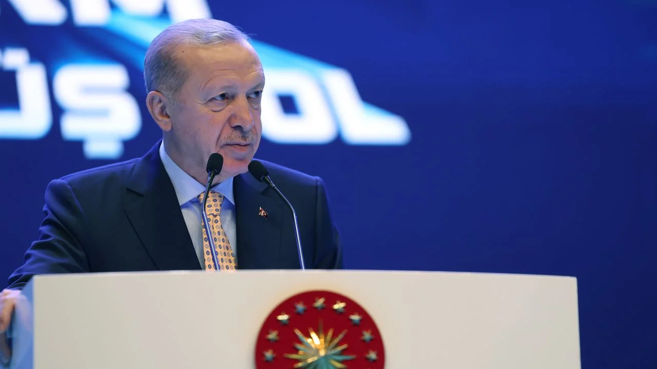 Cumhurbaşkanı Erdoğan kara yolu ulaşımında önemli gelişmeleri duyurdu