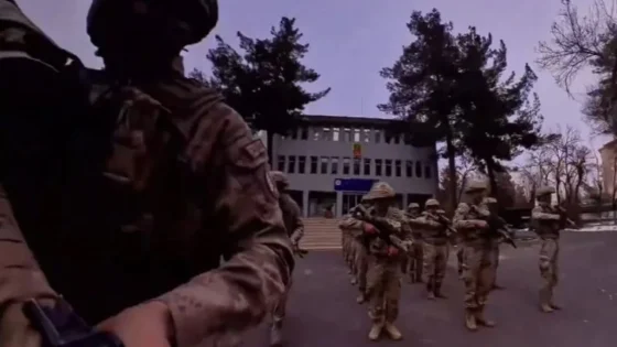 Diyarbakır ve Manisa'da Güvenlik Güçleri 445 Şüpheliyi Gözaltına Aldı