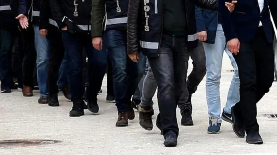 FETÖ'ye karşı düzenlenen operasyonda 34 ilde 77 şüpheli gözaltına alındı
