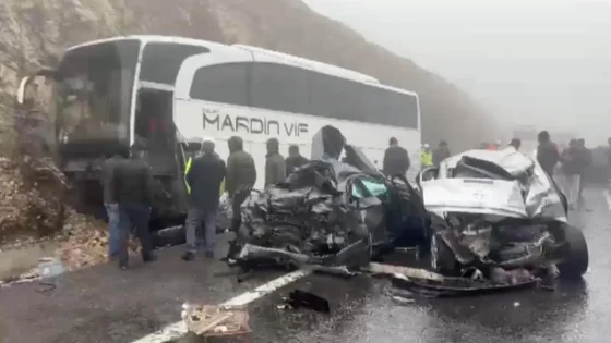 TAG Otoyolu’nda zincirleme kazada 2 kişi hayatını kaybetti, 10 yaralı var