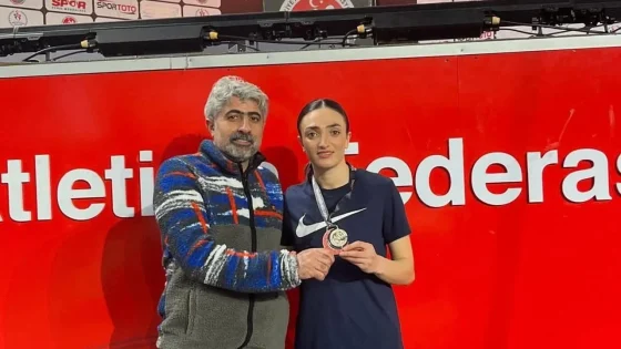 Tuğba Toptaş, Türkiye Şampiyonası'nda zirveye çıkarak altın madalya kazandı